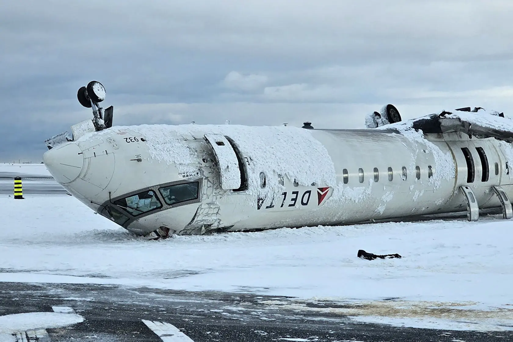 Delta Air Lines Offers $30,000 to Passengers After Toronto Crash Landing