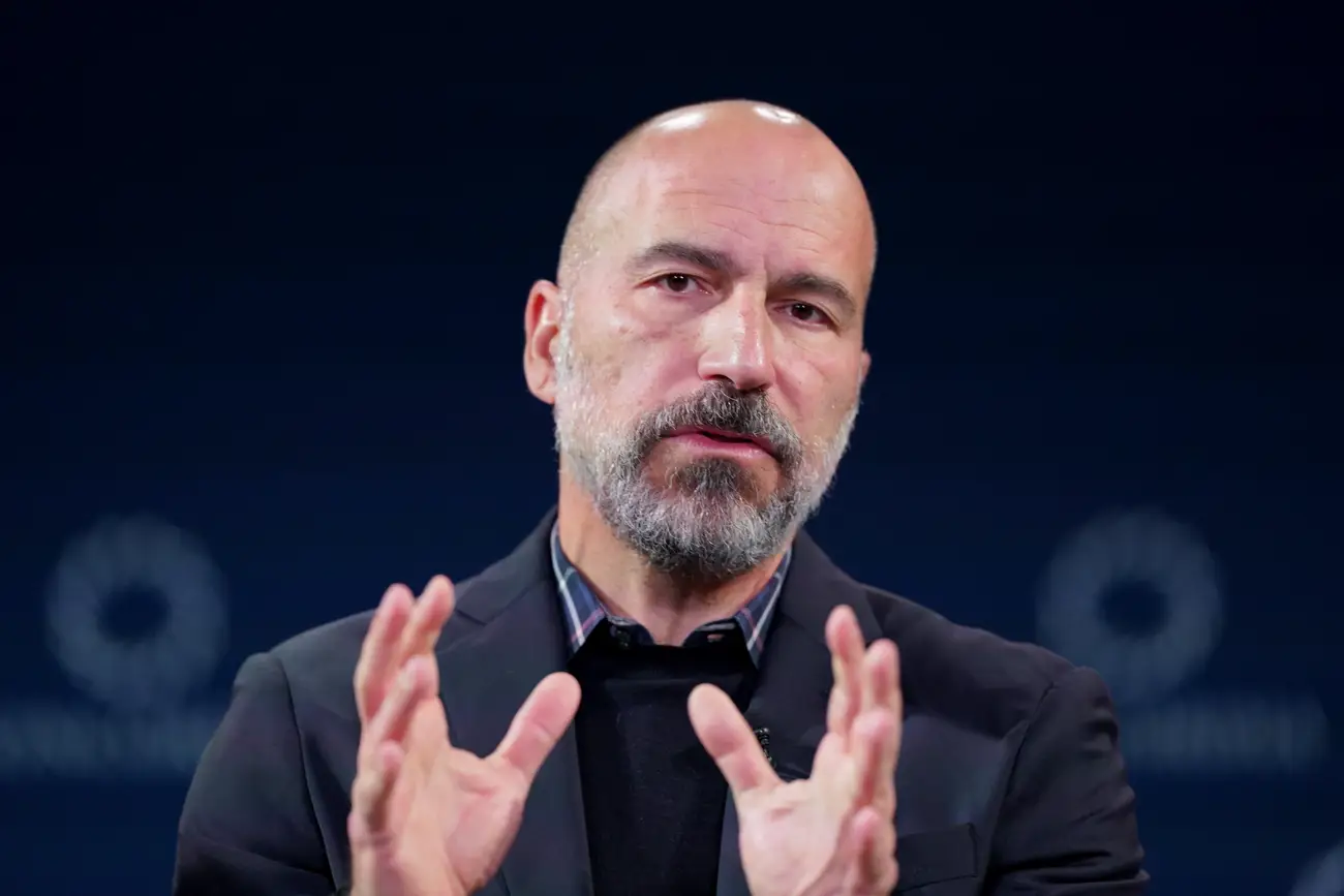 Uber CEO: No Immediate Plans for Tesla Robotaxis on Platform