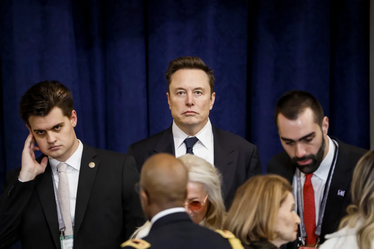 Trump Raises Concerns Over Possible Irregularities in Treasury Payments Amid Musk Efficiency Review