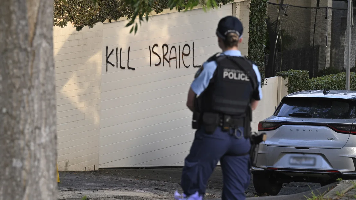 Australia Introduces Strict Hate Crime Laws Amid Rising Antisemitism