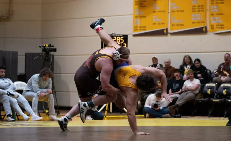 Wyoming Wrestling Honors Seniors with Dominant Win Over Northern Colorado