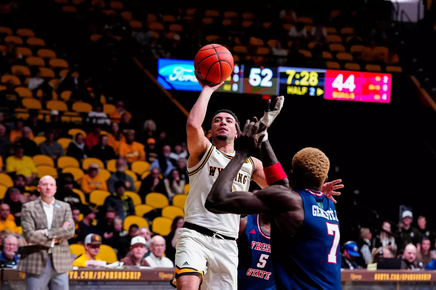 Wyoming Hosts San Diego State in Final Home Game of the Season