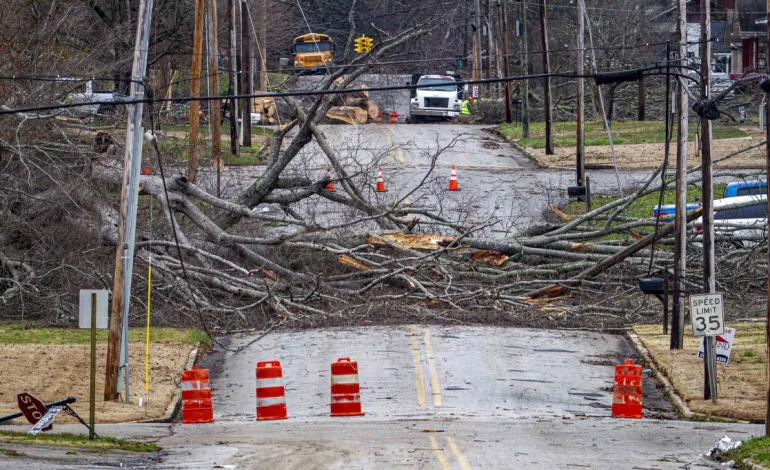 Extreme Weather Grips US, Claiming Lives, Disrupting Communities