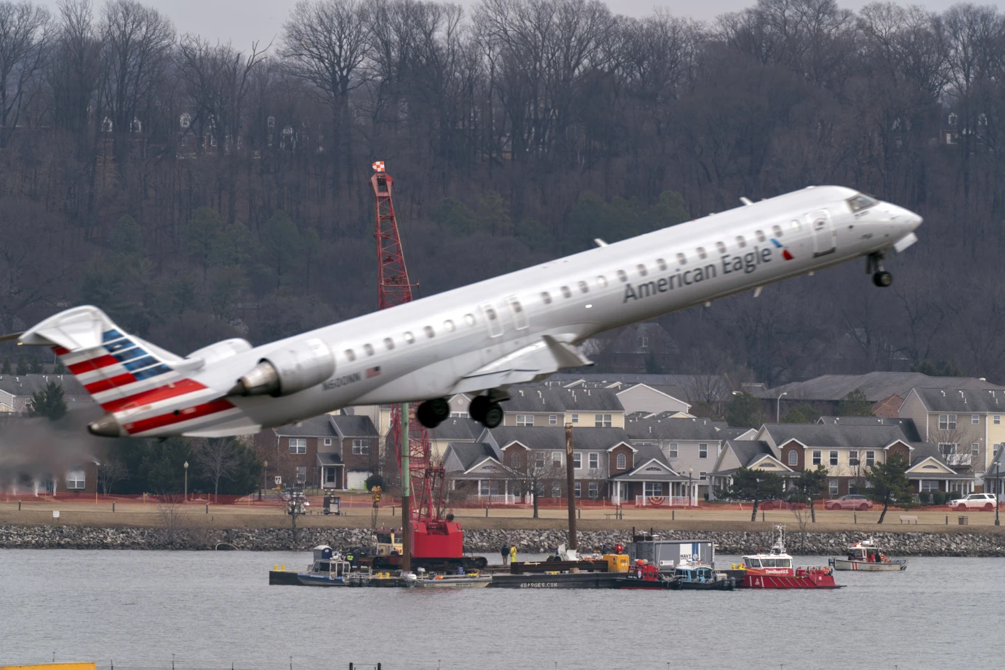 Americans’ Confidence in Air Travel Dips Slightly After Recent Incidents, Poll Shows