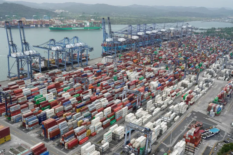 China Scrutinizes Hong Kong Firm’s Panama Canal Port Sale to US-Based BlackRock