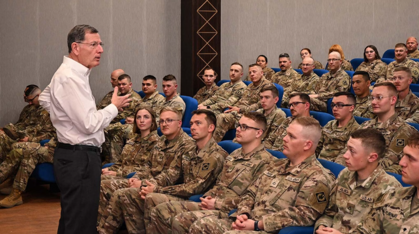 Senator Barrasso Meets with Wyoming Troops in the Middle East