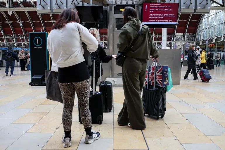 Power Outage Shuts Down Heathrow Airport, Disrupting Travel for Thousands