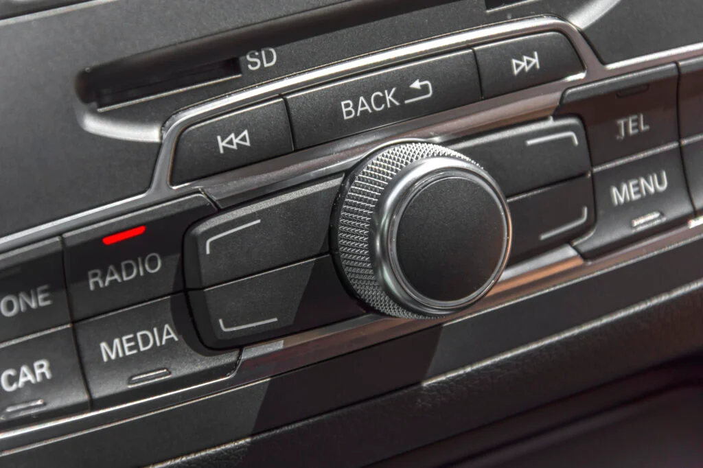 Wyoming Senators Introduce Bipartisan Legislation to Safeguard Local Radio from New Taxes and Fees