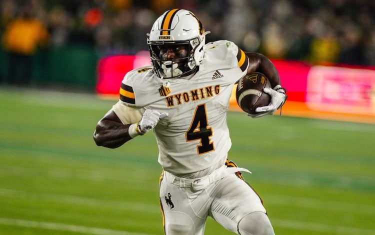 Wyoming’s Harrison Waylee and Sabastian Harsh Enter Transfer Portal