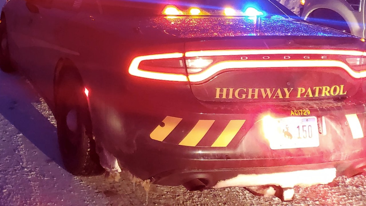 Single-Vehicle Crash on Highway 220 Claims Life of Wyoming Resident