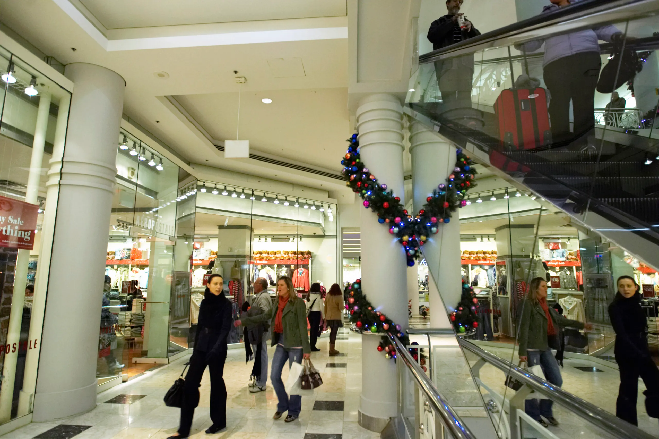 Will a Recession Hit the US in 2025? Economic Experts Offer Mixed Forecasts