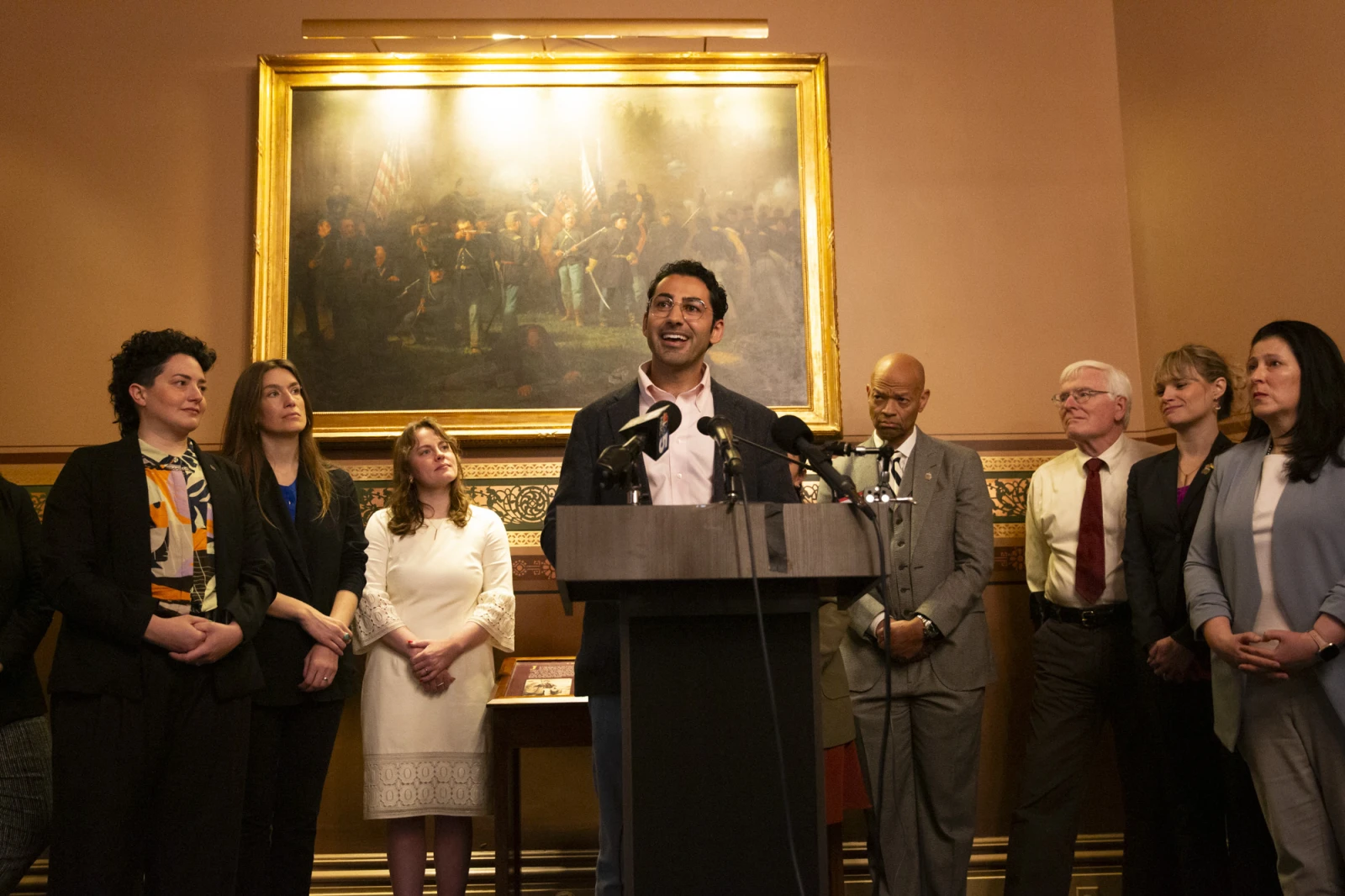 Palestinian Student Criticizes Columbia University After Arrest, Pledges to Attend Graduation