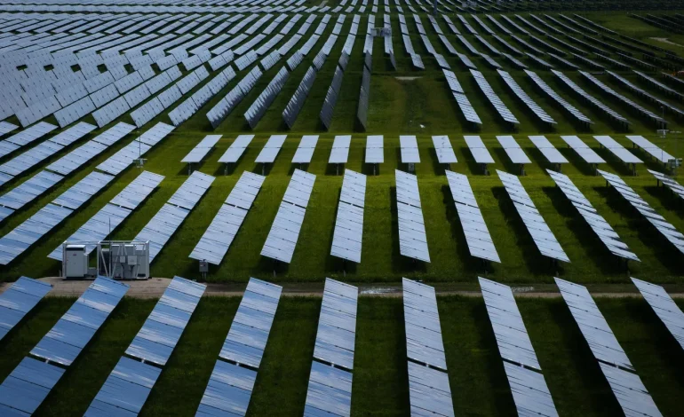 Clean Energy Faces Setback as House Tax Bill Triggers Sharp Decline in Solar Stocks