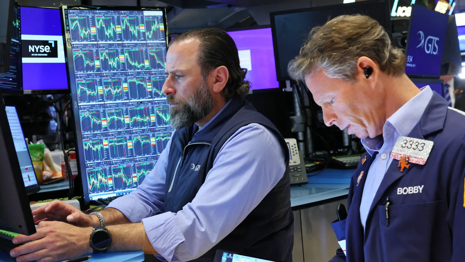 US Markets React Sharply as Debt Concerns Mount Following Credit Downgrade