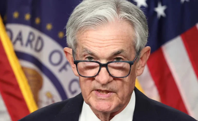 Jerome Powell Encourages Graduates to Embrace Risk and Initiative in Career Pursuits