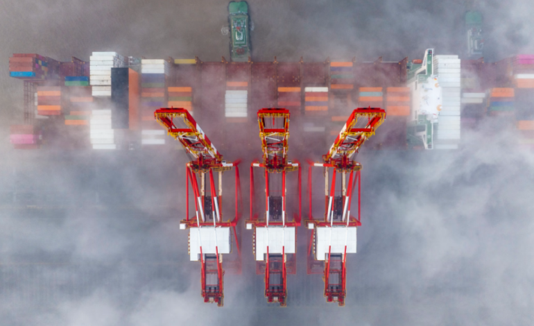 China Eases Monetary Policy to Support Economy Ahead of US Trade Talks