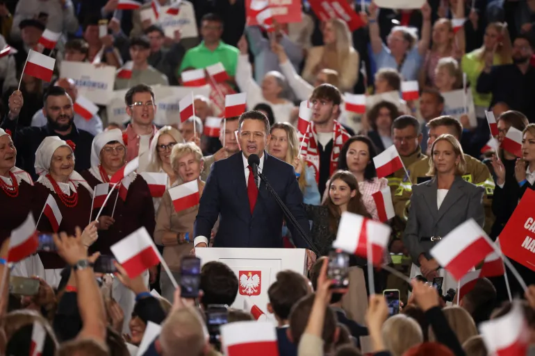 Trzaskowski Takes Narrow First-Round Lead in Poland’s Presidential Race