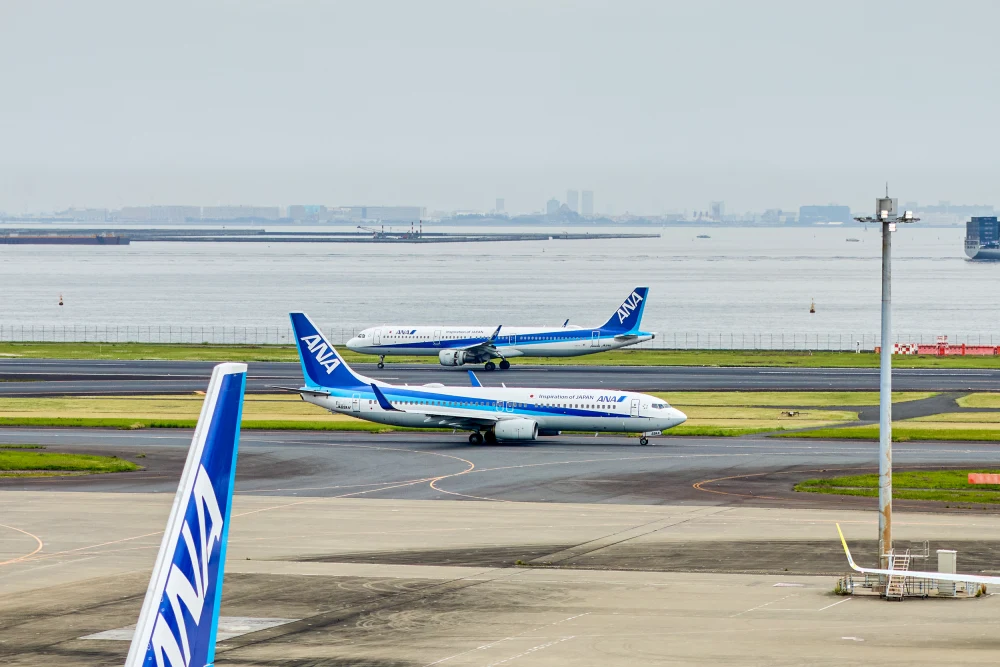 Tokyo-to-Houston Flight Diverted to Seattle After Passenger Allegedly Tries to Open Exit Door Midflight