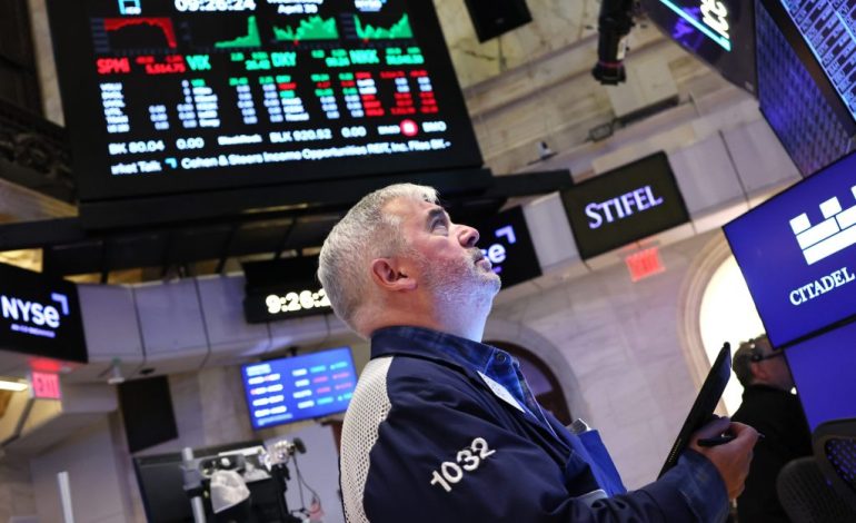 Markets Waver as Fed Decision, Trade Policy Uncertainty, and Oil Supply Weigh on Sentiment