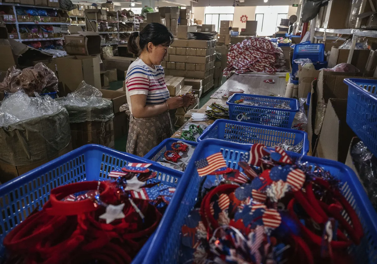 Chinese Manufacturers Pivot Toward Emerging Markets Amid Declining US Demand