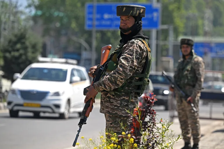 US Urges India and Pakistan to De-escalate Tensions After Kashmir Attack