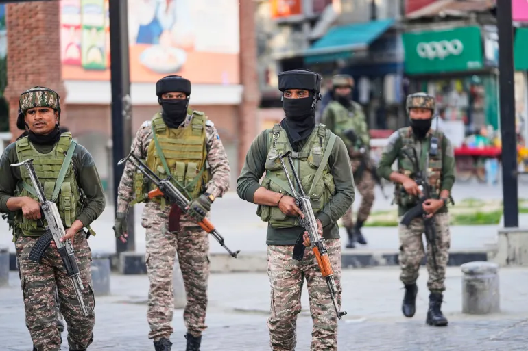 Trump Offers to Mediate Kashmir Dispute as India-Pakistan Ceasefire Takes Hold