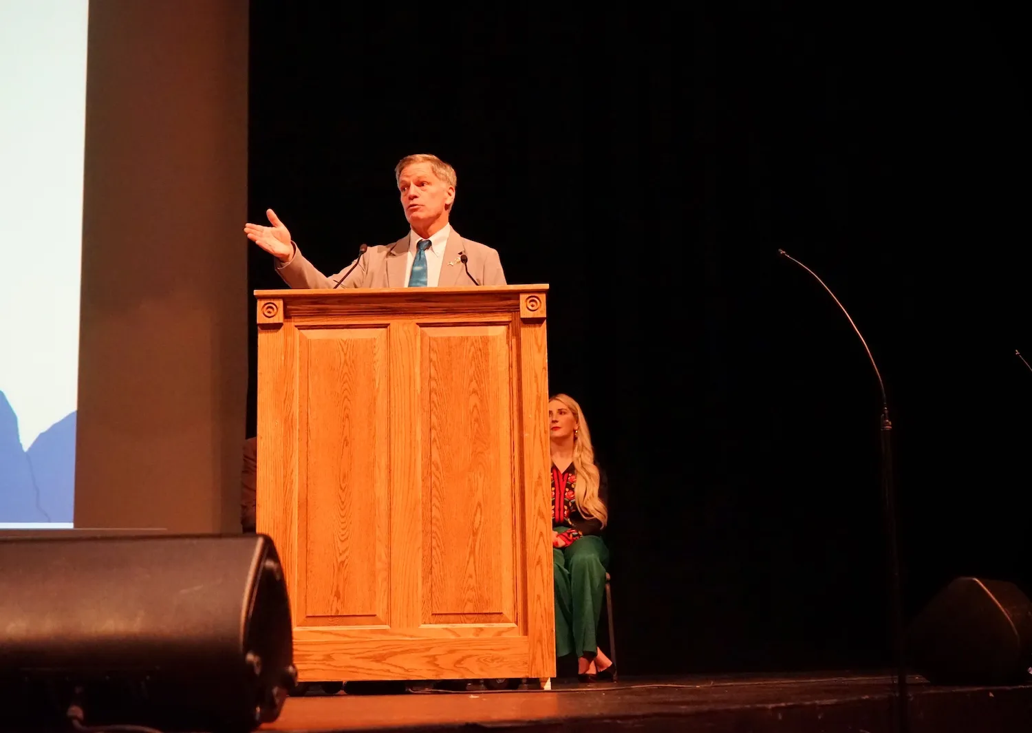 Wyoming Faces Funding Challenges Amid Public Education Mandate and School Choice Expansion