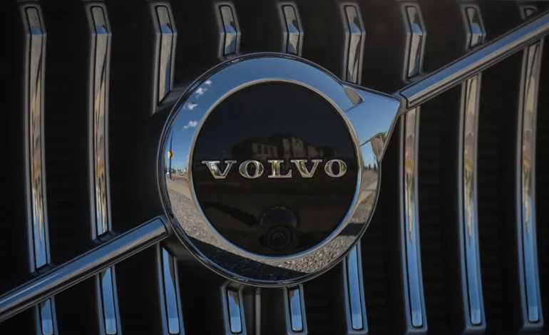 Volvo Recalls Over 450,000 Vehicles in US, Canada Due to Backup Camera Malfunction