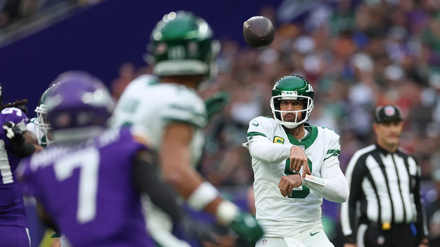 Aaron Rodgers Leaning Toward Steelers After Jets Exit, But Future Still Uncertain