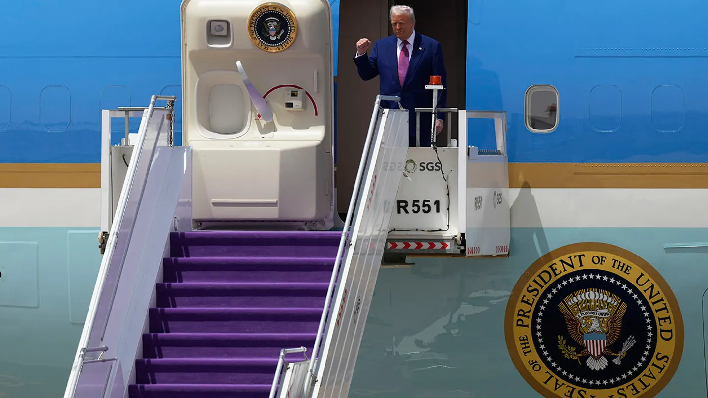 Trump Defends Acceptance of $400M Qatari Jet Amidst Backlash