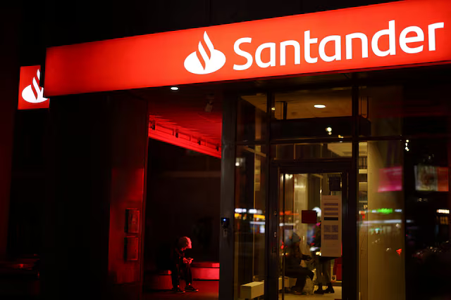 Erste Group Expands in Central Europe with $7.7 Billion Stake in Santander’s Polish Operations
