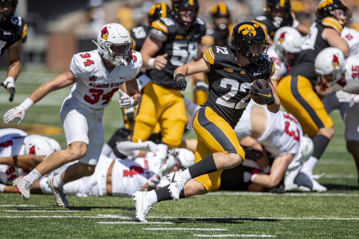 Wyoming Strengthens Running Back Corps with Iowa Transfer Max White