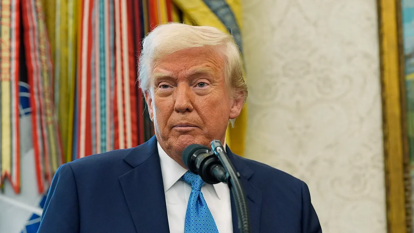 Trump Blasts Court Ruling on Tariffs, Criticizes Federalist Society in Fiery Social Media Post