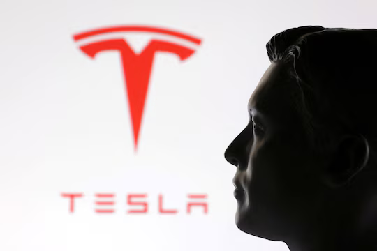Tesla Shareholders Urge Board to Ensure Elon Musk’s Full-Time Commitment