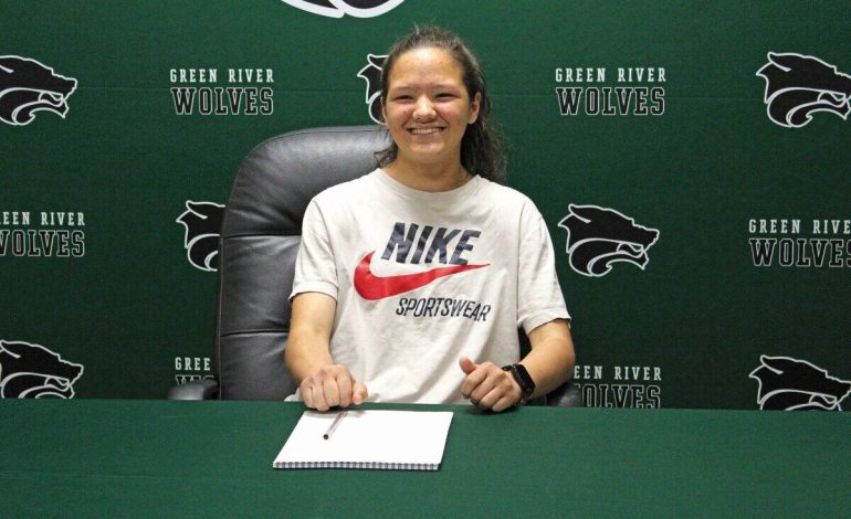 Green River’s Isabelle Murdock Commits to Central Wyoming Cross Country Team