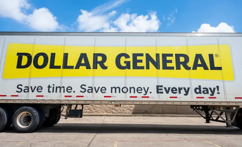 Dollar General Lifts Forecast as Value Appeal Attracts Higher-Income Shoppers