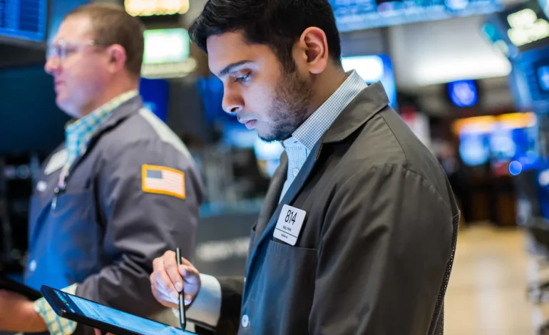 Private Sector Job Growth Slows to Lowest Level in Over Two Years, ADP Reports