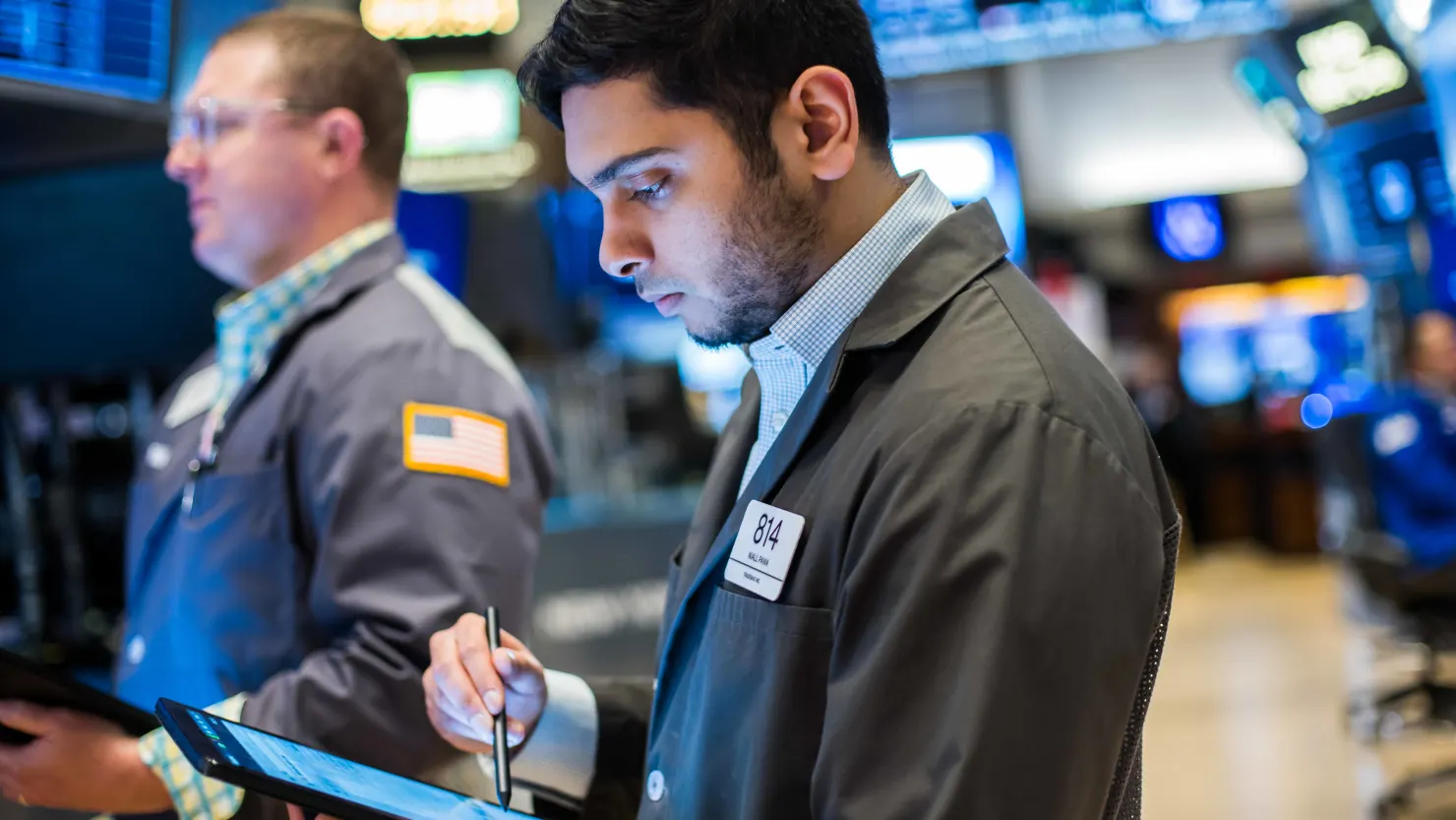 Private Sector Job Growth Slows to Lowest Level in Over Two Years, ADP Reports