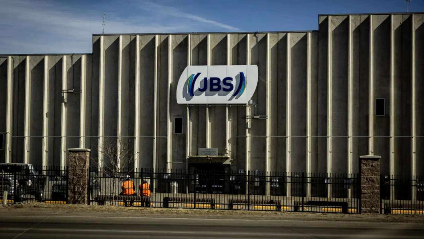 JBS Debuts on New York Stock Exchange at $13.65 Amid Scrutiny Over Past Scandals
