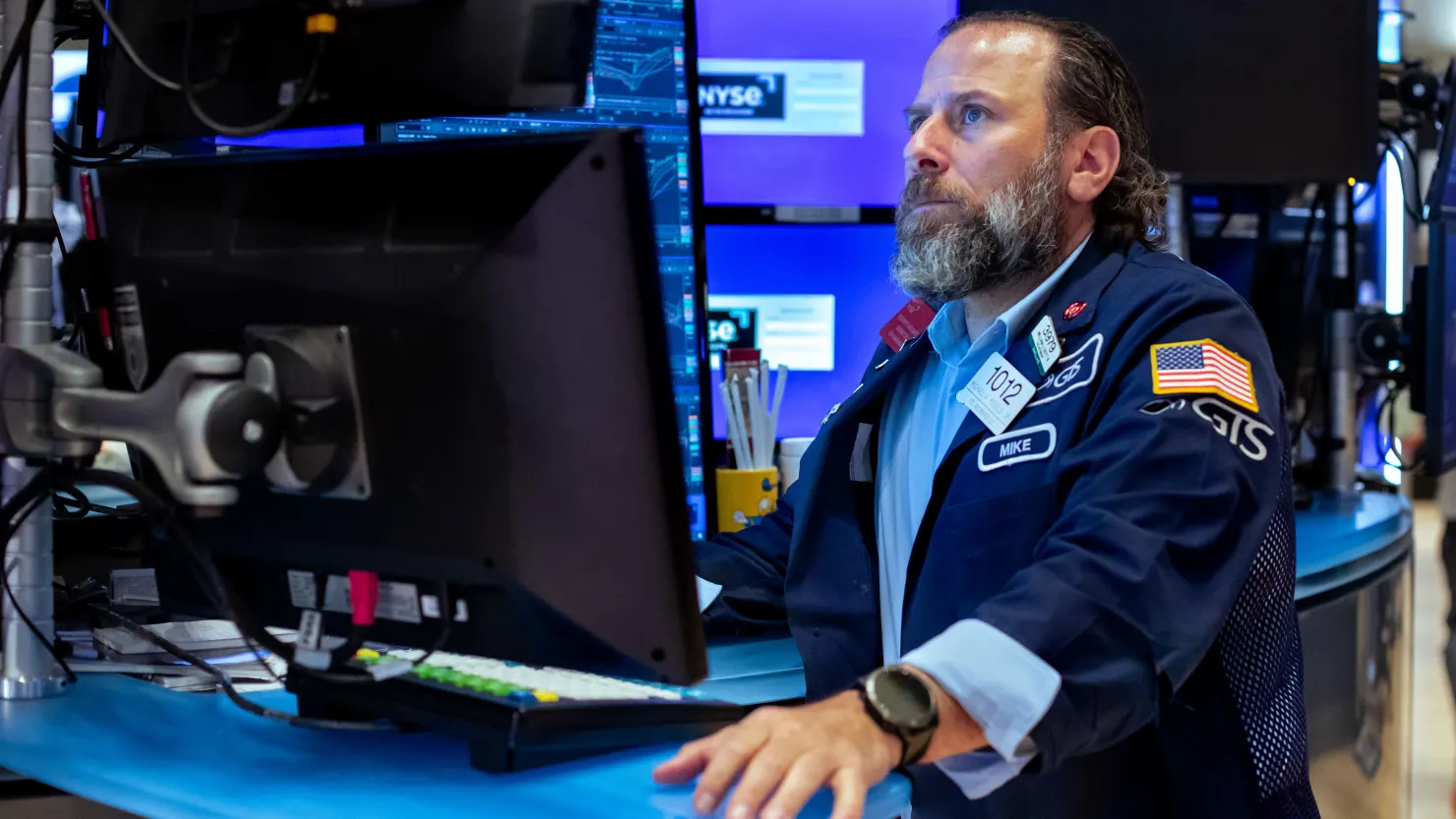 Wall Street Edges Higher as Investors Await Fed Decision, Monitor Middle East Tensions