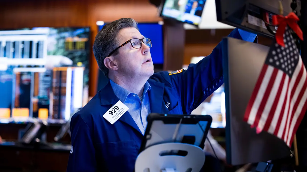 S&P 500 Futures Hold Steady as Index Approaches Record High