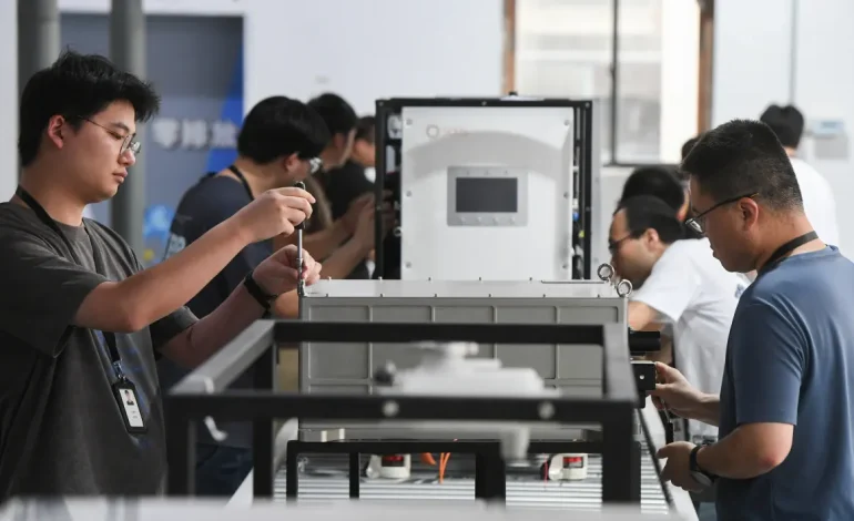 China’s Industrial Profits Decline Sharply Amid Weak Demand and Price Pressures