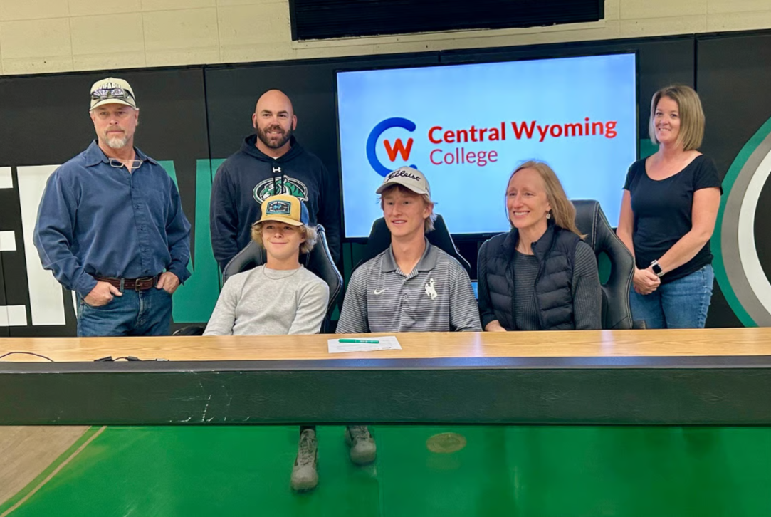 Lander Graduate Hunter Kihn Commits to Golf at Central Wyoming College
