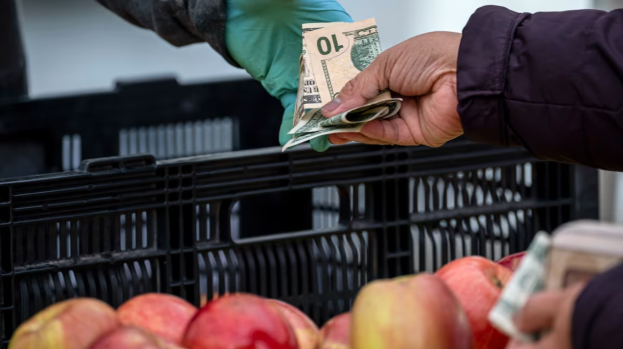 Consumer Sentiment Rebounds Sharply in June as Tariff Concerns Ease