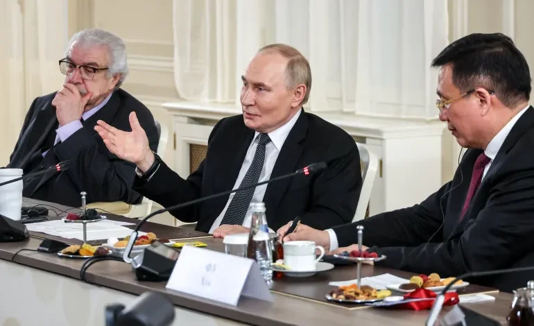 Russia’s Putin Declines to Comment on Khamenei Assassination Speculation, Urges Diplomatic Solution