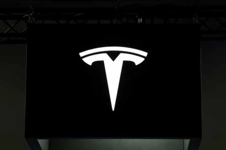 Texas Lawmakers Request Tesla to Postpone Robotaxi Launch Until New Autonomous Driving Law Takes Effect
