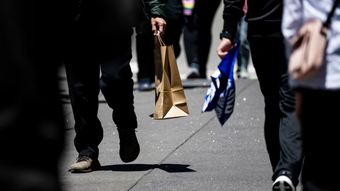 Consumer Confidence Falls Again as Tariff Concerns Weigh on Economic Outlook