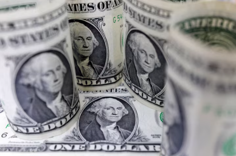 US Dollar Slips as Trade Optimism and Fed Rate Cut Expectations Build