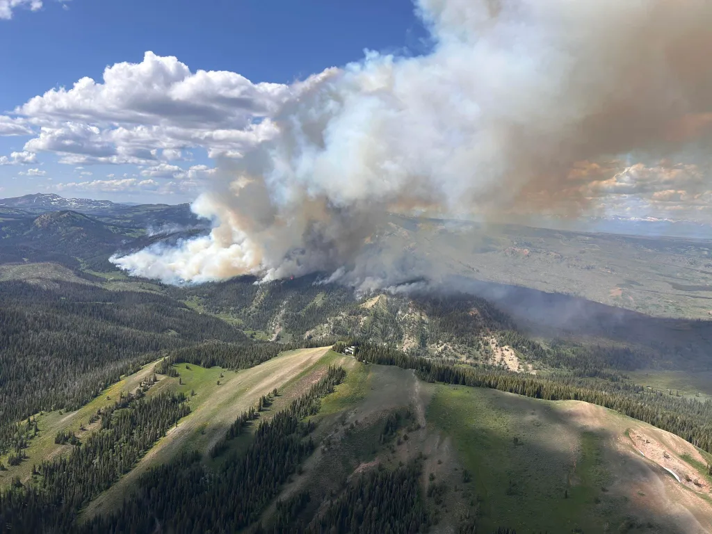 Progress Made on Horse Fire Containment; Porcupine Fire Fully Surrounded and Under Cleanup
