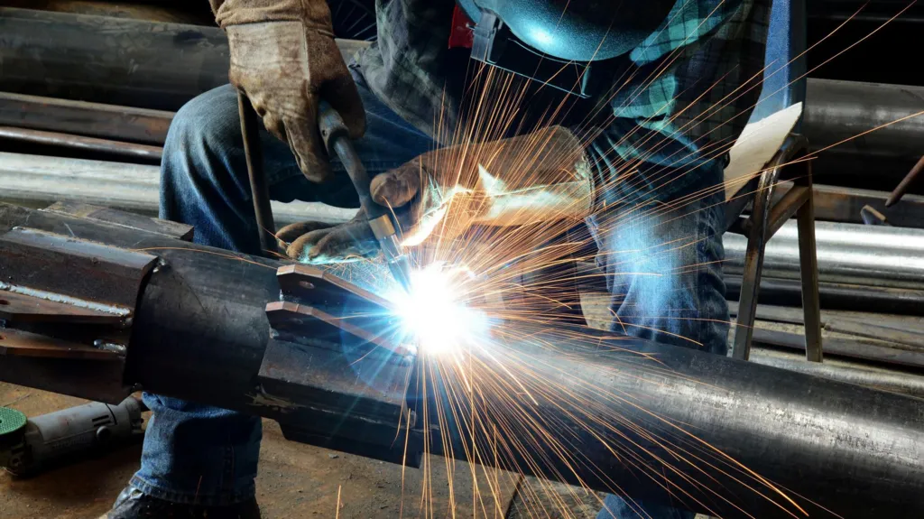 UK–US Tariff Agreement Takes Effect, but Steel Sector Still in Limbo
